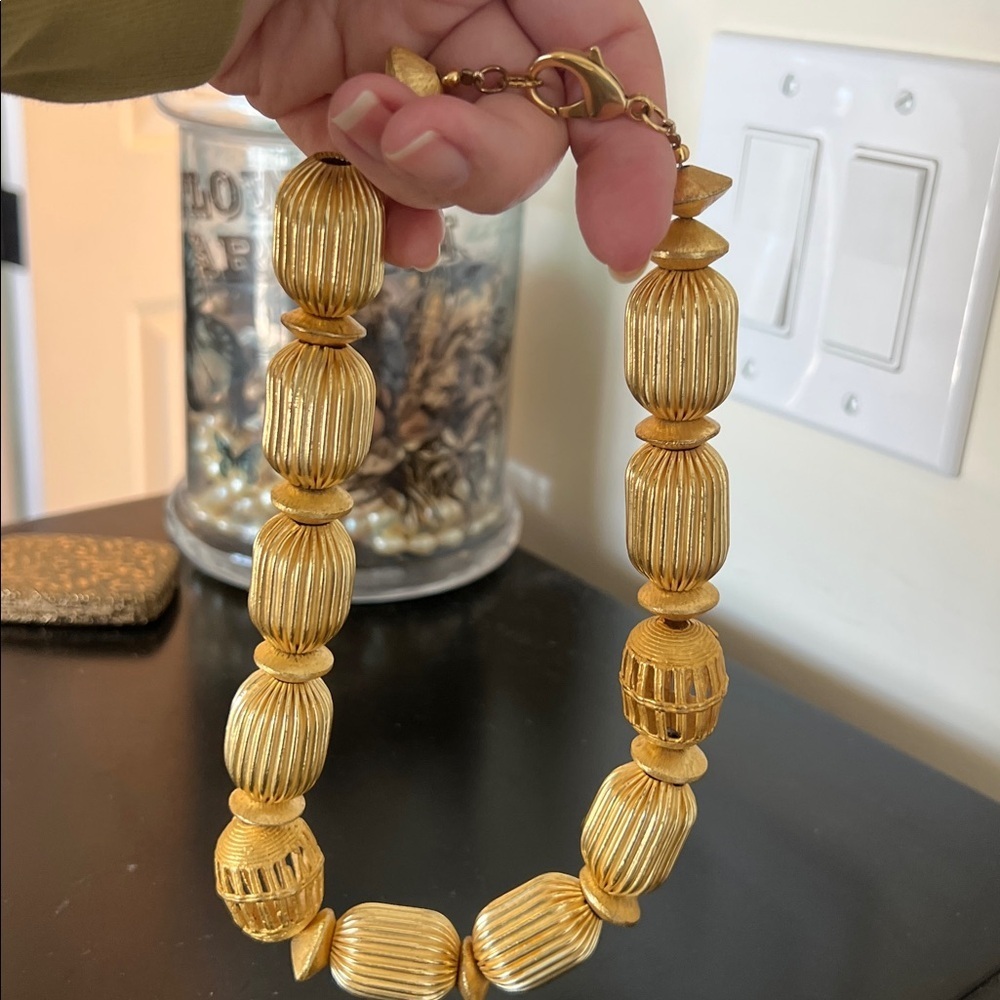 Gorgeous Chunky Gold Necklace NWOT - Picture 6 of 8